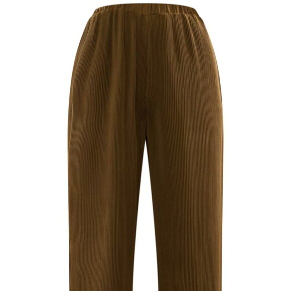 Pretty Little Thing Olive Chiffon Plisse Oversized Set *Excellent Condition* - Picture 3 of 8